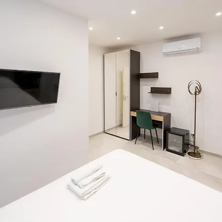 Gaudioso Center Apartment Naples