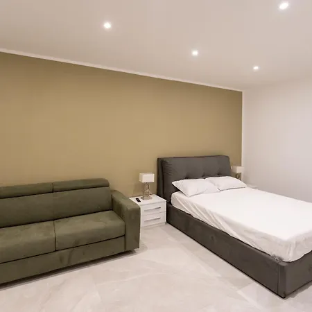 Apartment Gaudioso Center *